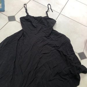 black skater dress